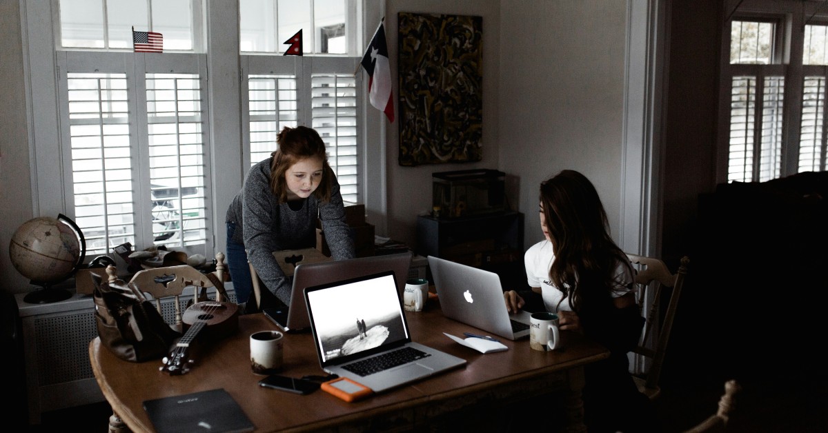 How Nearby Customers Find Your Business Online