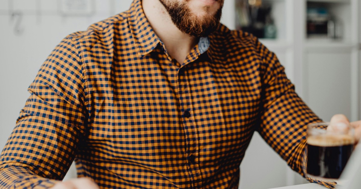 5-Second Hook Formula for In-Feed Video Ads (Stop Scrolling Instantly)