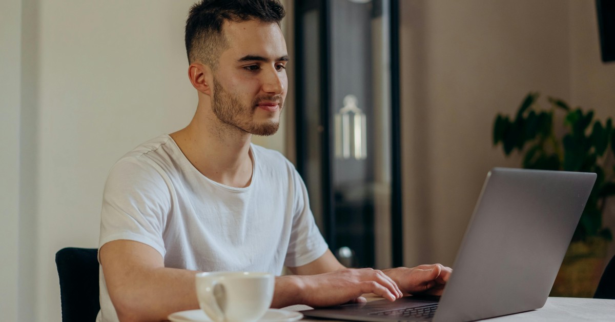 Best LinkedIn Ads Strategy for Beginners