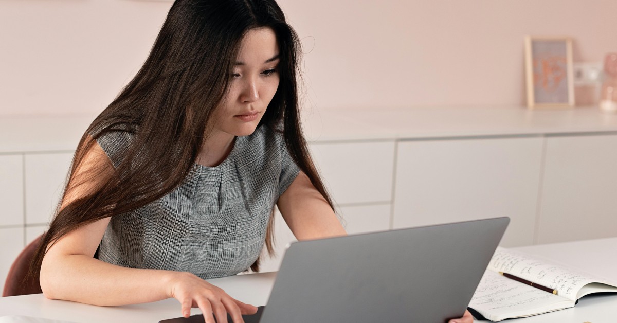 Why Your LinkedIn Ads Are Not Generating Leads (Fixes): From Ghost Town to Gold Mine