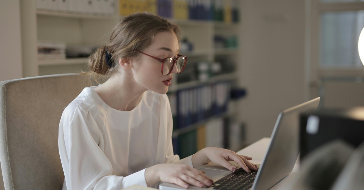 Why Your Image Ads Are Not Converting (And How to Fix It)