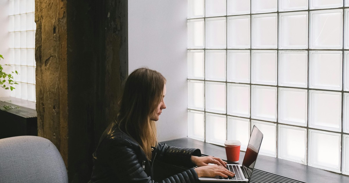 What Are Image Ads and How Do They Work? (Complete Guide)