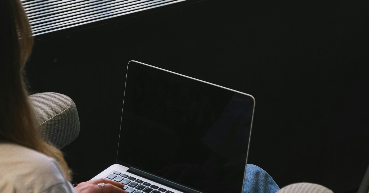 How to Create High-Converting Video Ads (Step-by-Step Guide)
