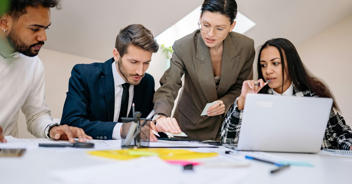 Search Ads vs Display Ads: Which Is Better for Your Business?