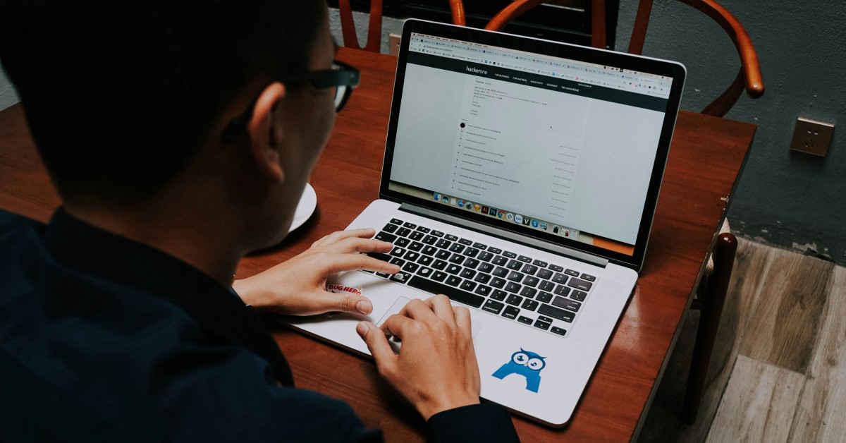 How to Turn Website Visitors into Paying Customers